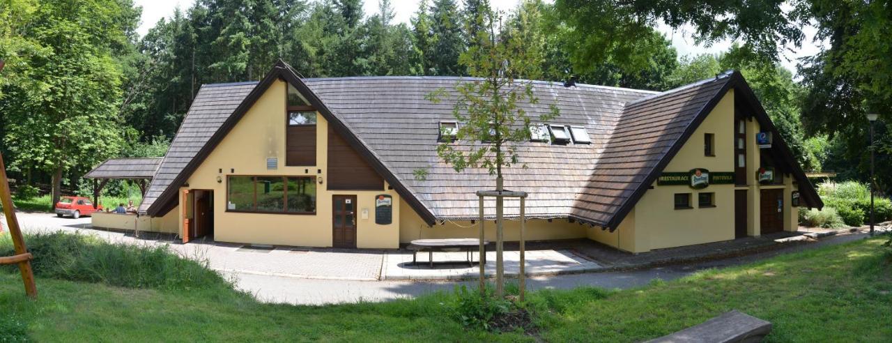 Penzion A Restaurace Pintovka Tabor Bagian luar foto